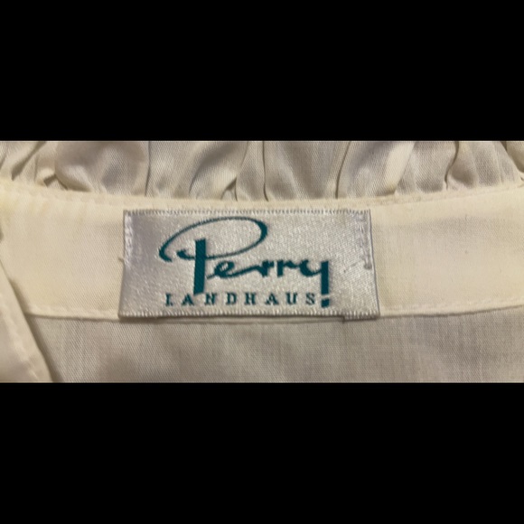 Traditional German Drindl - Picture 4 of 12